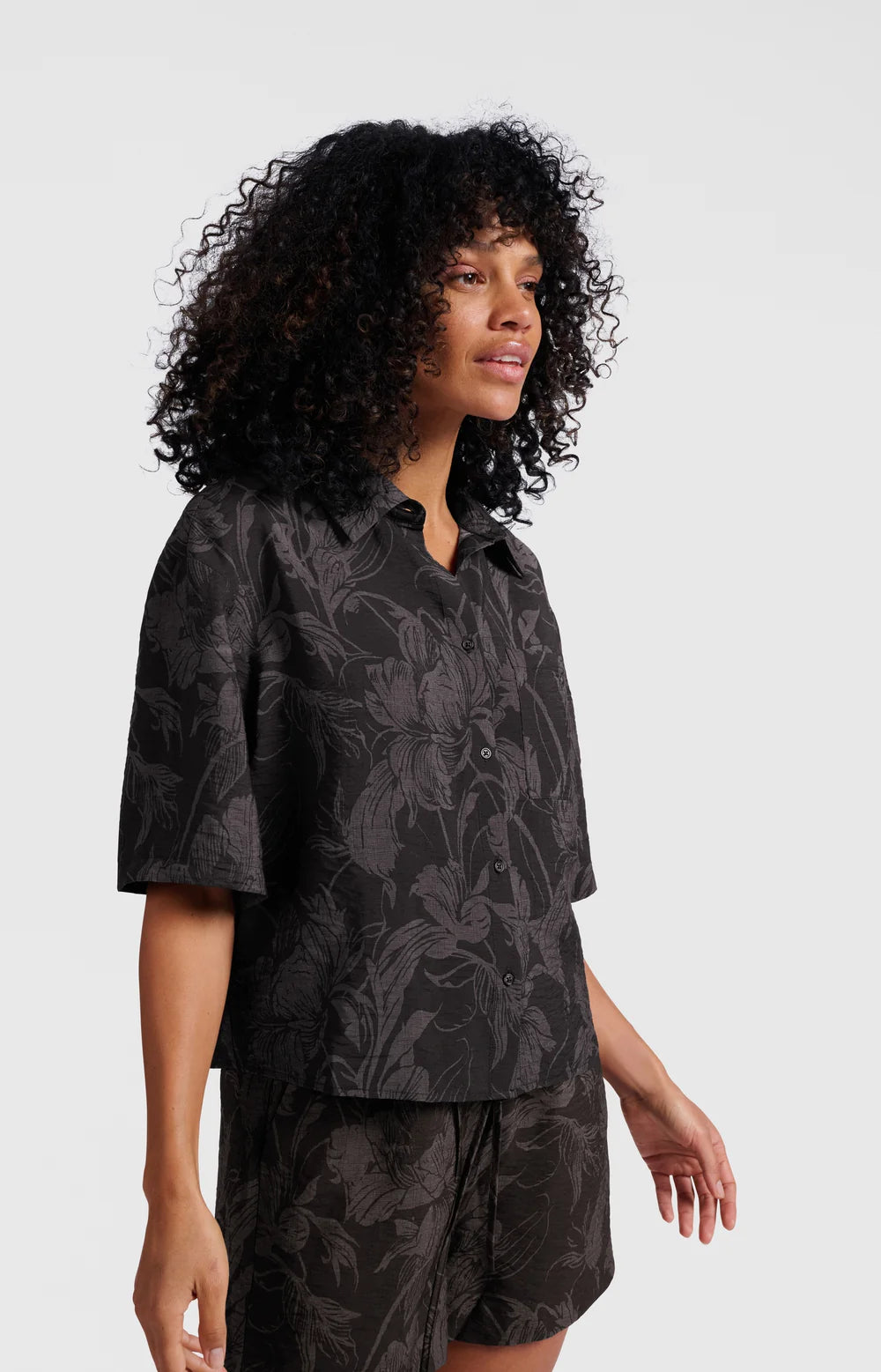 YAYA CAMISA MANGA CORTA ESTAMPADA 01 201156
