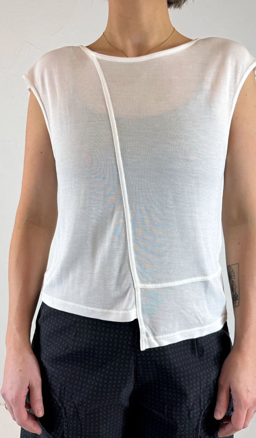 LURDES BERGADA CAMISETA SIN MANGAS IRREGULAR U25 741