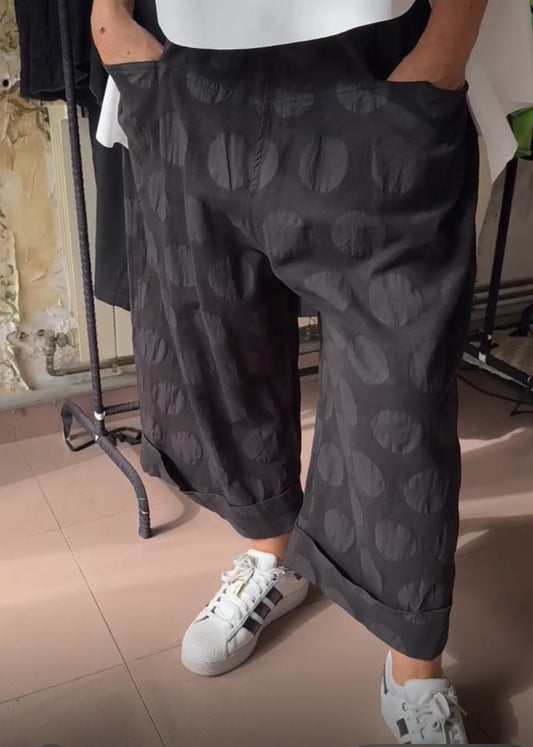 Pantalón  lunares negros