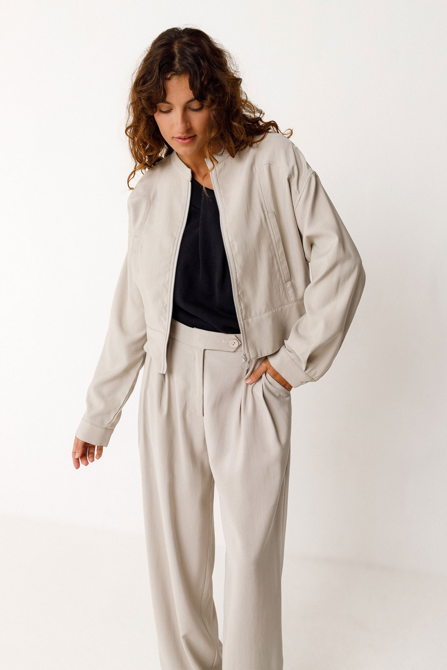 SKFK CHAQUETA CORTA ELENE SJC00473