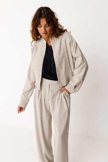 SKFK CHAQUETA CORTA ELENE SJC00473