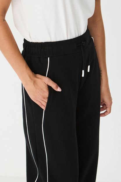 SKFK PANTALÓN IRIA GOTS WTR00670 02